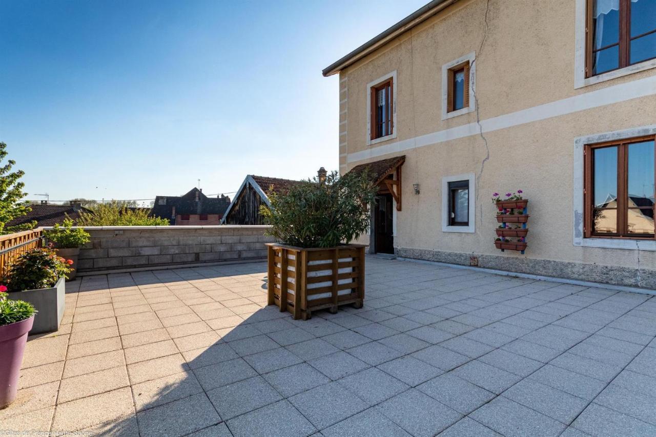 Villa Les Hirondelles Pesmes Exterior foto